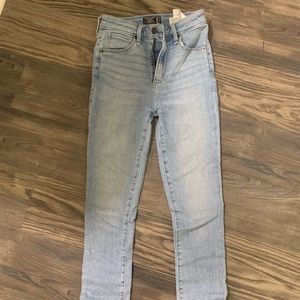 Abercrombie Simone High Rise Ankle Jean 00R (24)